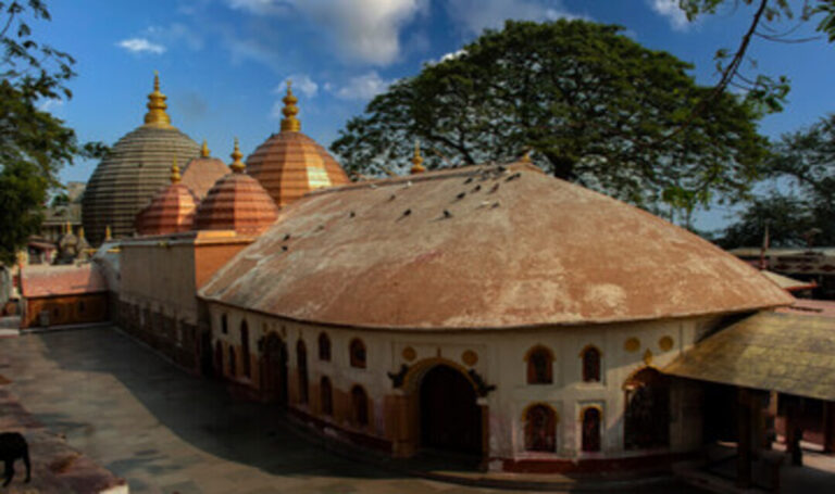 kamakhya-temple-ambubachi-mela.jpg
